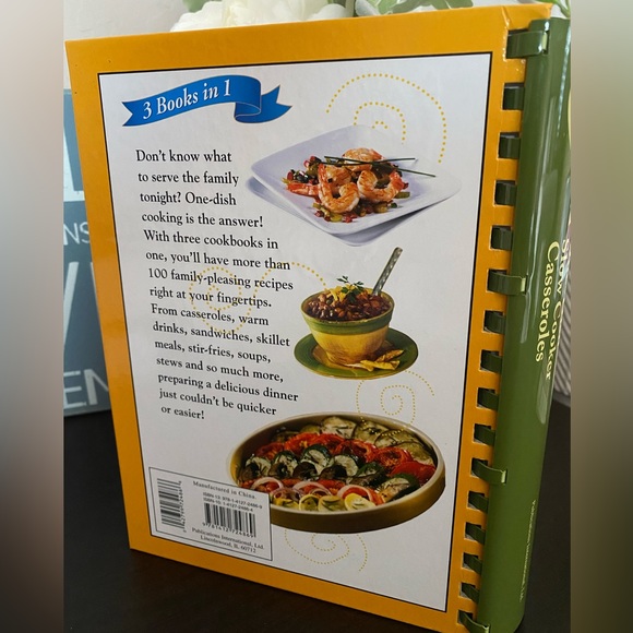 📕 3 BOOKS IN 1 COOKBOOK! NEVER USED! ONE-DISH , SLOW COOKER & CASSEROLES! - Picture 9 of 11